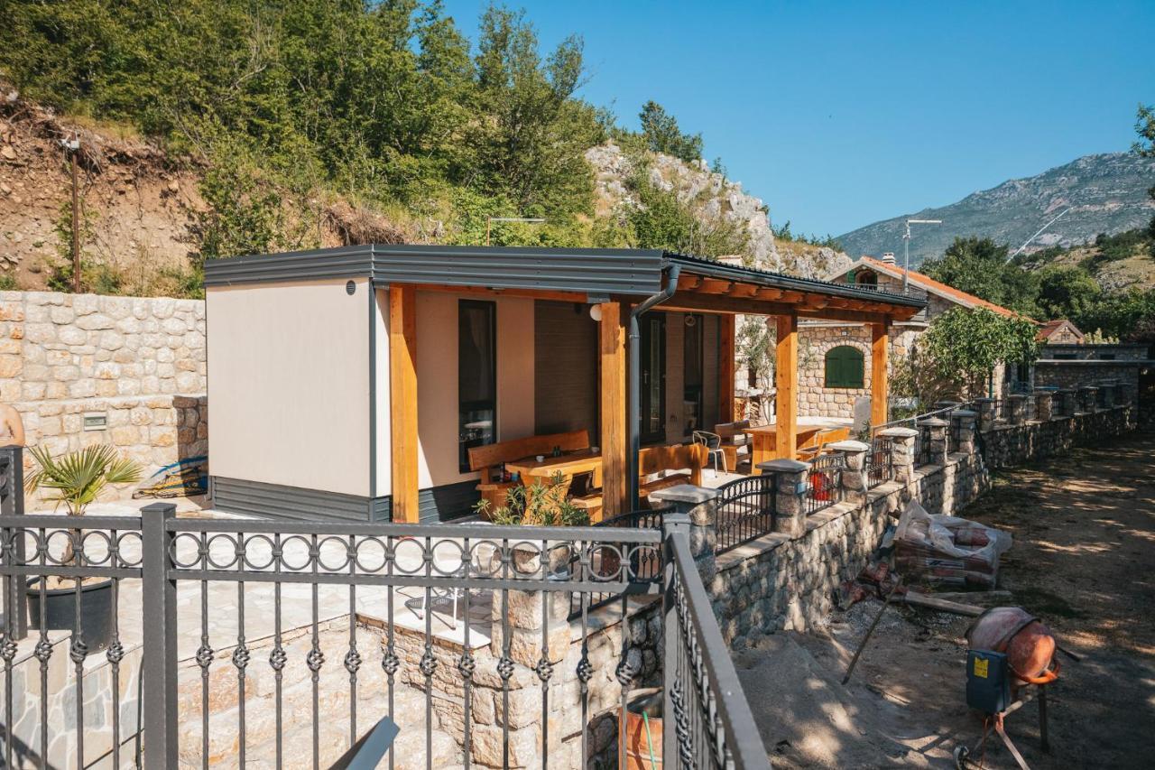 River huts Zrmanja Obrovac Exteriör bild